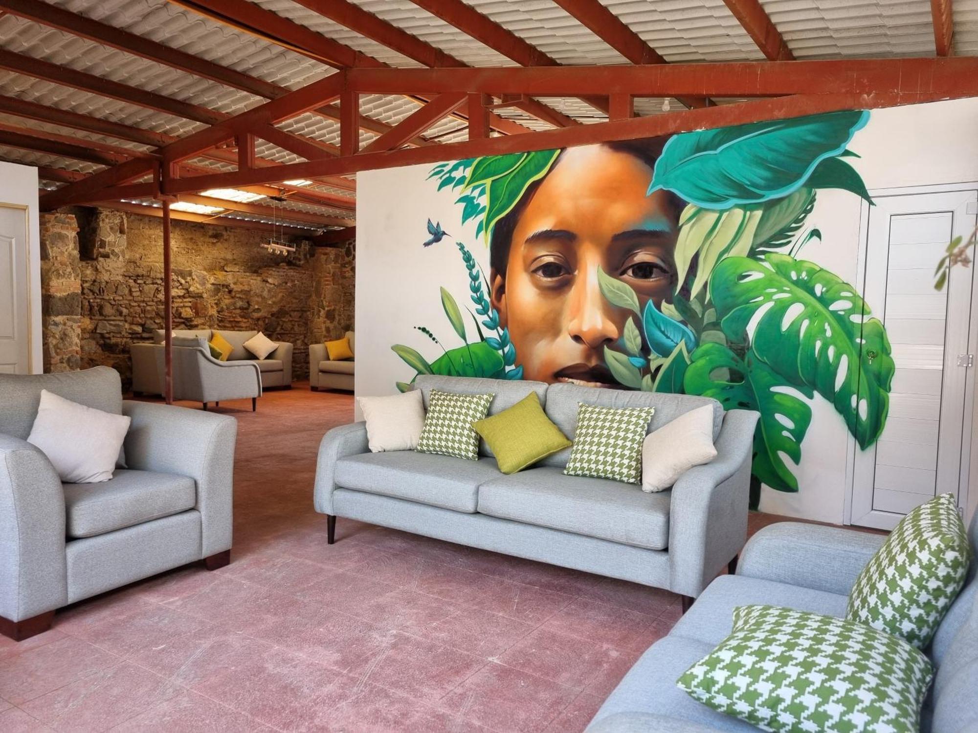 Central Hostel San Sebastian Antigua Εξωτερικό φωτογραφία